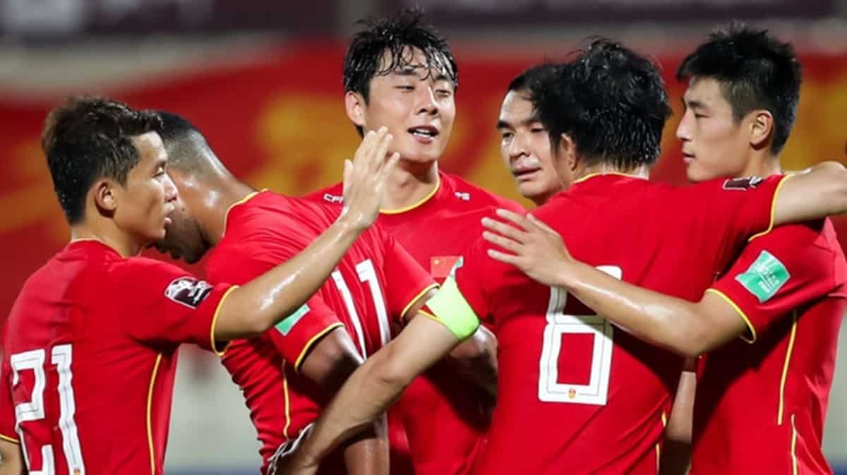 Cơ hội và thực tế với đội tuyển Việt Nam
