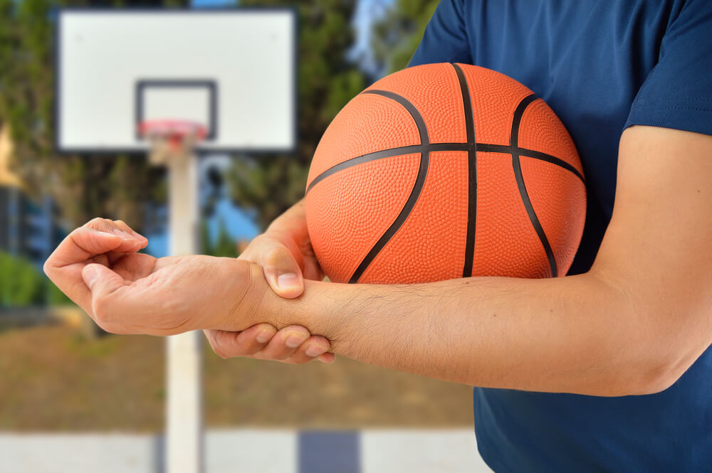 Toàn bộ các nhóm cơ đều có thể bị tổn thương khi chơi bóng rổ