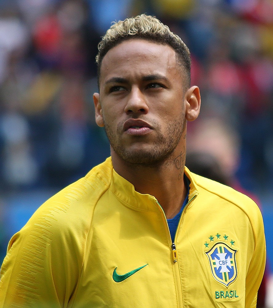 Neymar có cuộc sống hạnh phúc tại Paris