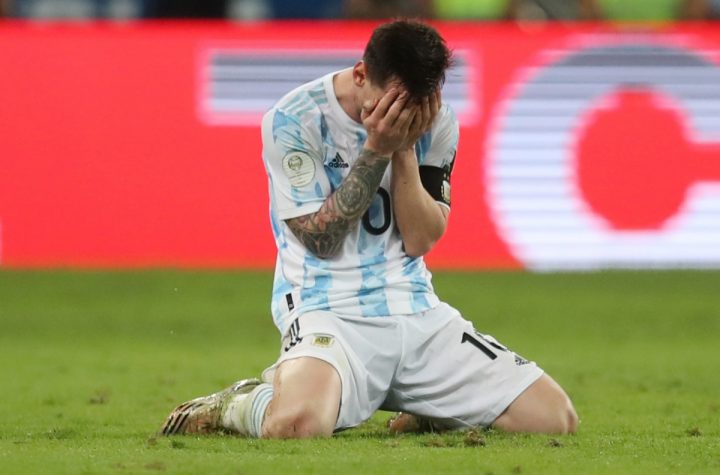 Pha bỏ lỡ gây sốc của Messi ở trận gặp Brazil chung kết Copa America