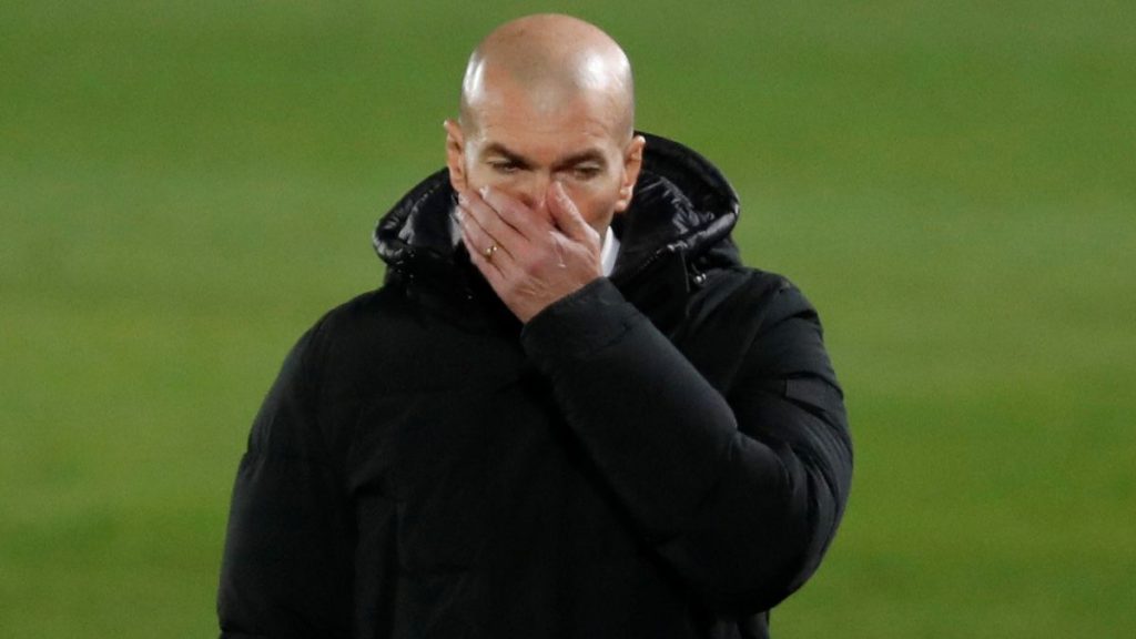 Zinedine Zidane nhận cái kết đắng từ Real Madrid khi công khai tâm thư
